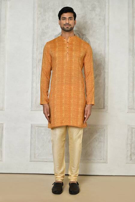 Buy_Samyukta Singhania_Orange Cotton Silk Print Geometric Kurta And Churidar Set _Online_at_Aza_Fashions