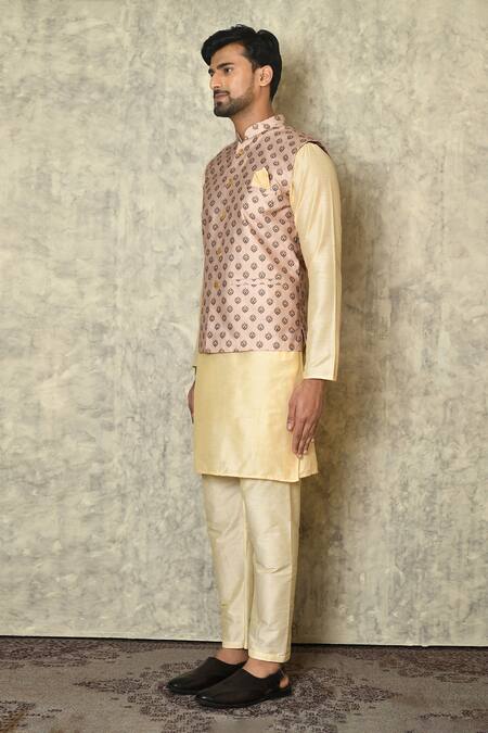 Buy_Samyukta Singhania_Peach Cotton Embroidery Lotus Print Bundi_Online_at_Aza_Fashions