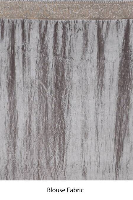 Samyukta Singhania_Grey Silk Embroidery Heart Patterned Pallu Woven Saree _Online_at_Aza_Fashions