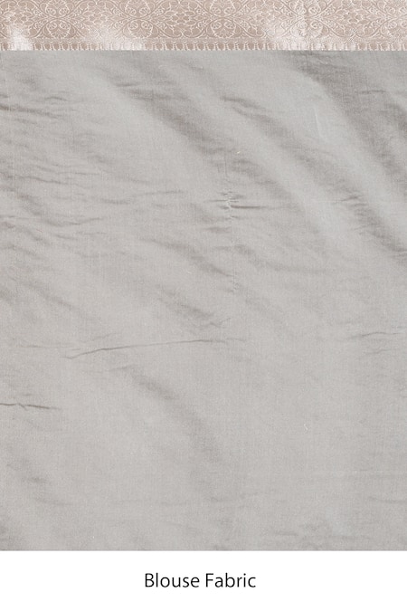 Samyukta Singhania_White Brocade Banarasi Silk Woven Floral Saree _Online_at_Aza_Fashions