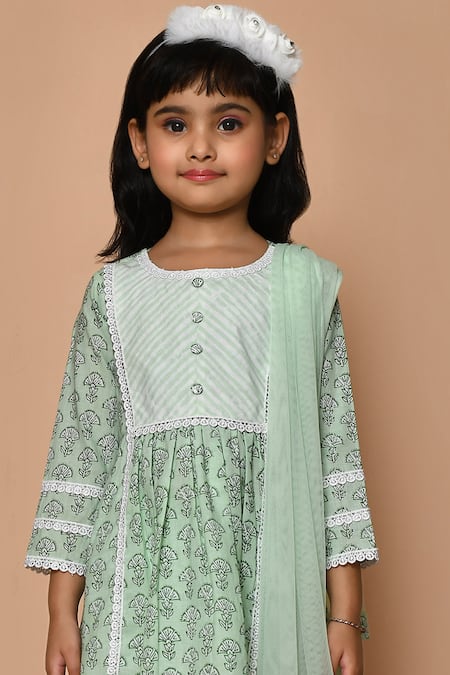 Buy_Pankhuri By Priyanka_Green Cotton, Chiffon Embroidery, Lace Printed Kurta Set _Online_at_Aza_Fashions