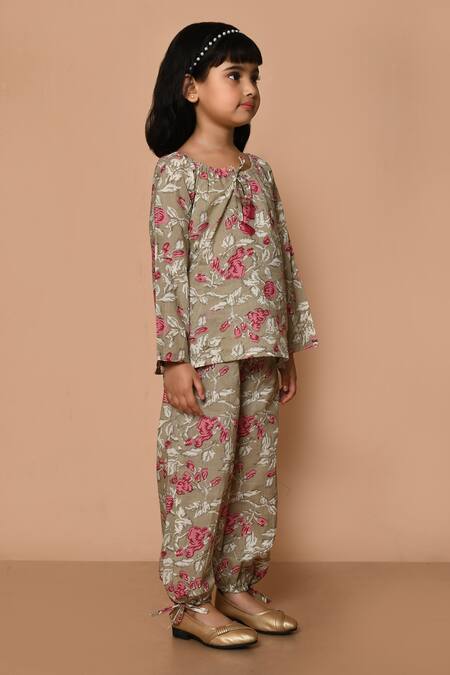 Pankhuri By Priyanka_Grey Cotton Embroidery Printed Top And Pant Set _at_Aza_Fashions