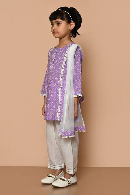 Pankhuri By Priyanka_Purple Cotton, Chiffon Lace Geometric Hand Block Print Kurta Set _at_Aza_Fashions