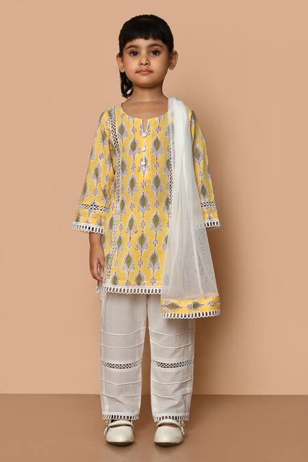 Buy_Pankhuri By Priyanka_Yellow Cotton, Chiffon Lace Leaf Hand Block Print Kurta Set _Online_at_Aza_Fashions