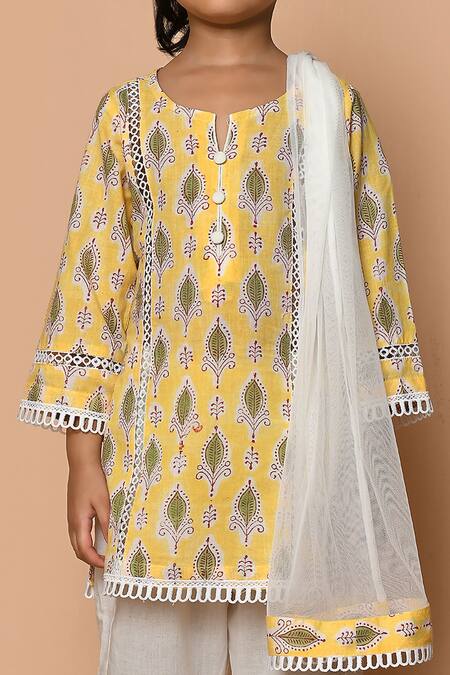 Shop_Pankhuri By Priyanka_Yellow Cotton, Chiffon Lace Leaf Hand Block Print Kurta Set _Online_at_Aza_Fashions