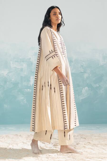 Buy_Ikai by Ragini Ahuja_Beige 100% Cotton Applique Nile Straight Pant  _Online_at_Aza_Fashions