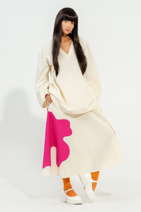 Stoique_Off White Cotton Applique Hibiscus Embroidered Skirt _at_Aza_Fashions