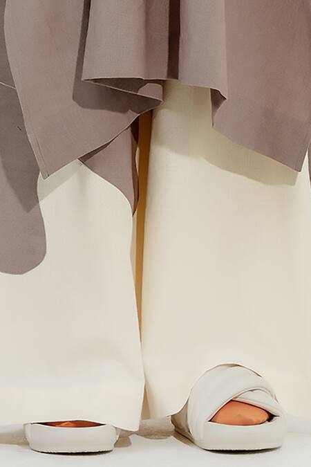 Buy Stoique Off White Cotton Matty Applique Basil Flared Pant Online at Aza Fashions Buy_Stoique_Off White Cotton Matty Applique Basil Flared Pant _Online_at_Aza_Fashions