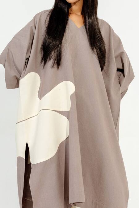 Buy_Stoique_Gray Cotton Matty Embroidery Floral V Neck Grey Tunic _Online_at_Aza_Fashions