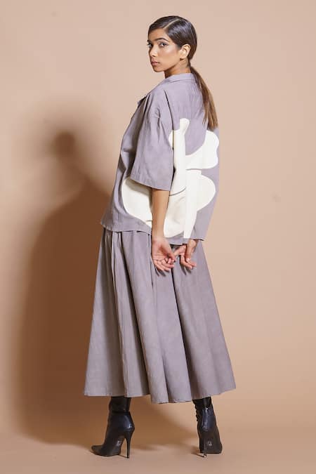 Stoique_Grey Cotton Applique Collared Gunpowder Half Sleeve Shirt _at_Aza_Fashions