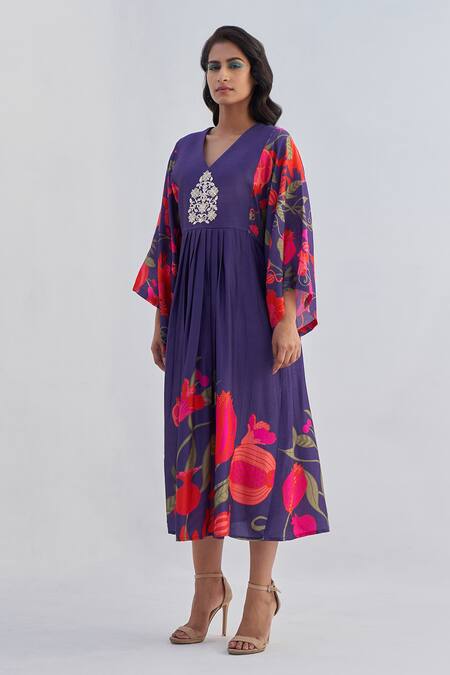 Archana Shah Purple Silk Embroidery Pomegranate V Neck Conte Kimono Tunic Online at Aza Fashions Archana Shah_Purple Silk Embroidery Pomegranate V Neck Conte Kimono Tunic _Online_at_Aza_Fashions