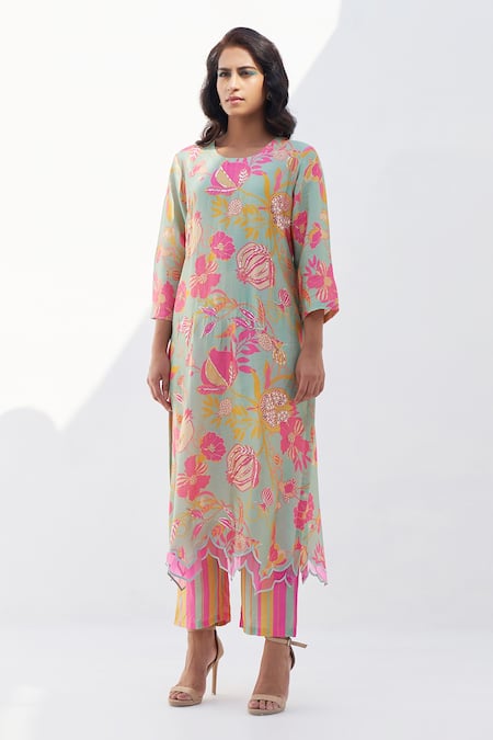 Archana Shah_Green Silk Pomegranate Round Virtue Pomo Pattern Kurta And Pant Set _Online_at_Aza_Fashions