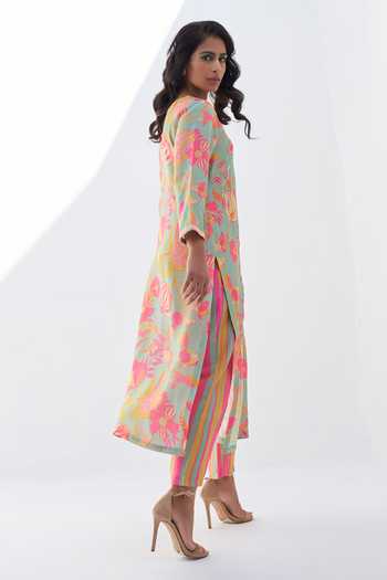 Archana Shah Green Silk Pomegranate V Neck Evoke Pomo Pattern Kurta And Pant Set Online at Aza Fashions Archana Shah_Green Silk Pomegranate V Neck Evoke Pomo Pattern Kurta And Pant Set _Online_at_Aza_Fashions