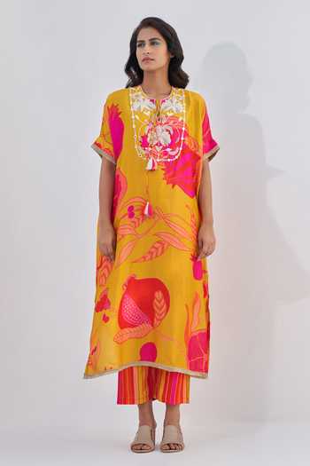 Archana Shah Yellow Silk Embroidery Pomegranate And Zardozi Round Tailsman Kurta & Pant Set Online at Aza Fashions Archana Shah_Yellow Silk Embroidery Pomegranate And Zardozi Round Tailsman Kurta & Pant Set _Online_at_Aza_Fashions