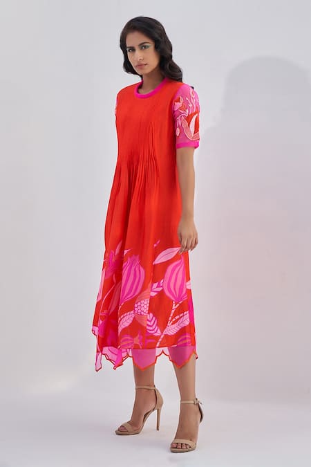 Archana Shah_Red Silk Pomegranate Round Radiant Pomo Pattern Tunic _Online_at_Aza_Fashions