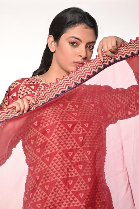 Shop_Soumodeep Dutta_Red Chanderi Embroidery, Lace, Cut Work Split Triangle Print Kurta Pant Set _Online_at_Aza_Fashions