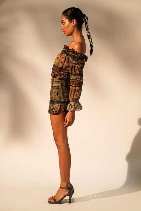 Buy_Nikita Mhaisalkar_Green Georgette Sequins Aztec Print Mini Skirt _Online_at_Aza_Fashions