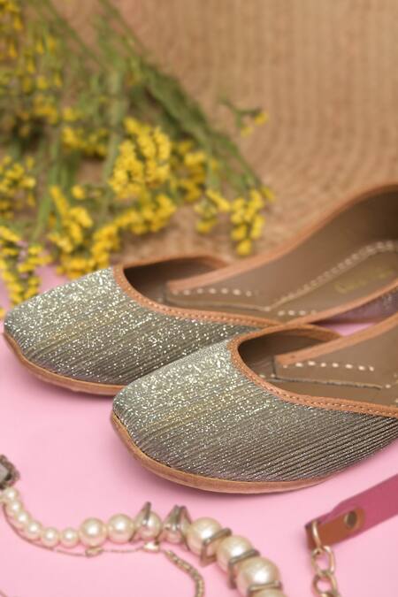 Buy_Coral Haze_Gold Anaya Glitter Juttis_Online_at_Aza_Fashions