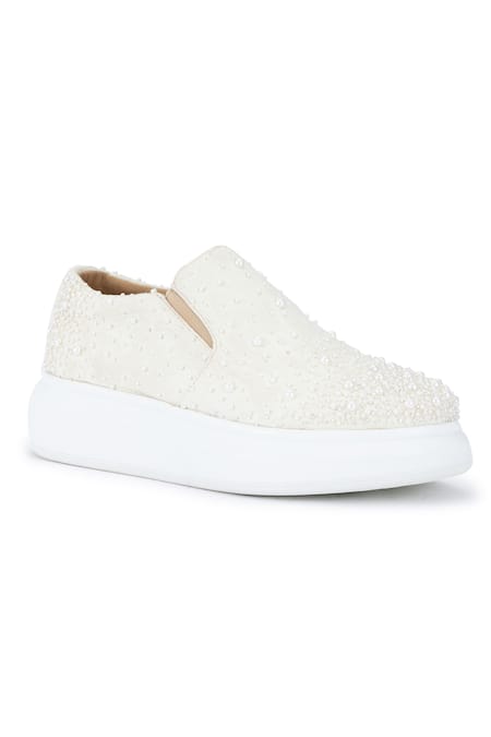 Buy_Anaar_Ivory June Baby Embroidered Sneakers _Online_at_Aza_Fashions