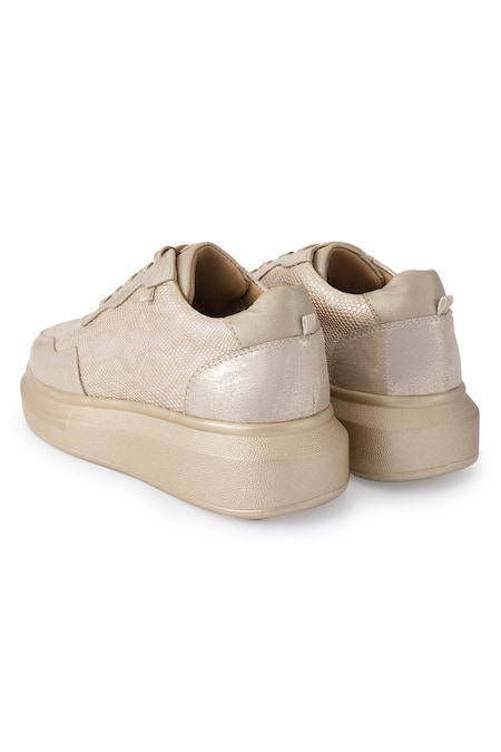 Anaar Gold Groove Classic Geometric Pattern Sneakers at Aza Fashions Anaar_Gold Groove Classic Geometric Pattern Sneakers _at_Aza_Fashions