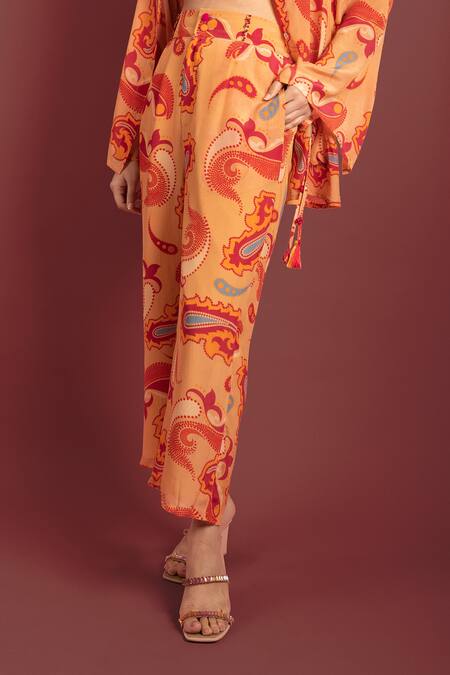 Shop_Style Junkiie_Beige Crepe Paisley Desert Sand Cropped Trouser _Online_at_Aza_Fashions