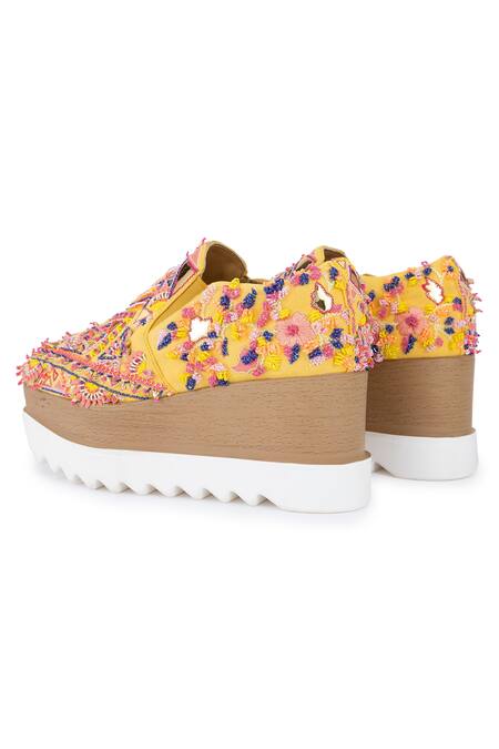 Buy_Anaar_Yellow Kaleidoscope Embroidered Sneaker Wedges 