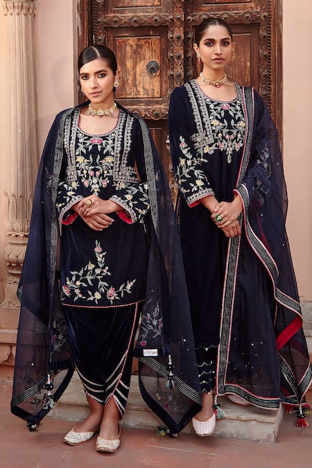 Ajiesh Oberoi_Blue Velvet, Organza Beads, Diamonds, Embroidery Round Neck Short Kurta Set _Online_at_Aza_Fashions