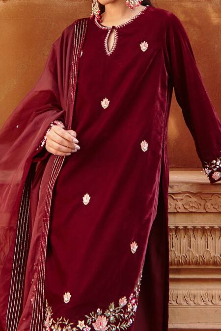 Ajiesh Oberoi_Wine Cotton, Silk, Organza Sequins, Beads, Embroidery Thread Straight Kurta Set _Online_at_Aza_Fashions