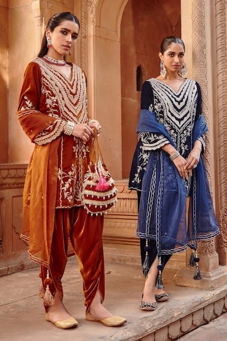Buy_Ajiesh Oberoi_Gold Velvet, Organza Embroidery, Tassels V-neck Kurta Dhoti Pant Set _Online_at_Aza_Fashions