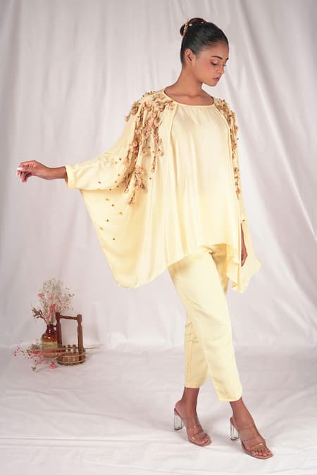 Buy Seesa Cream Linen Cigarette Pant Online at Aza Fashions Buy_Seesa_Cream Linen Cigarette Pant _Online_at_Aza_Fashions
