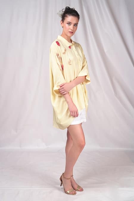 Seesa Cream Crepe, Silk Embroidery Collared Applique Top Online at Aza Fashions Seesa_Cream Crepe, Silk Embroidery Collared Applique Top _Online_at_Aza_Fashions