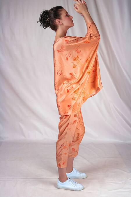 Seesa Peach Crepe, Silk Embroidery Round Neck Printed Flared Top Online at Aza Fashions Seesa_Peach Crepe, Silk Embroidery Round Neck Printed Flared Top _Online_at_Aza_Fashions