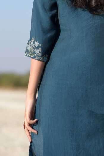 Tatwa_Blue Silk Sequins, Metallic Thread, Embroidery Resham Zari Kantha Kurta And Pant _Online_at_Aza_Fashions