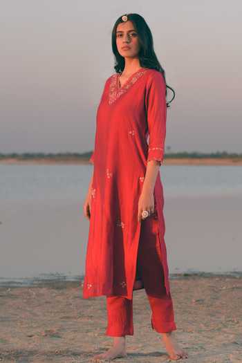 Buy_Tatwa_Pink Sequins, Embroidery, Zari V-neck Hand V Kurta And Pant Set _Online_at_Aza_Fashions