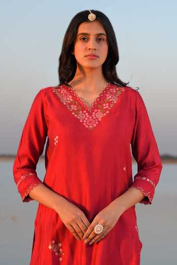 Shop_Tatwa_Pink Sequins, Embroidery, Zari V-neck Hand V Kurta And Pant Set _Online_at_Aza_Fashions