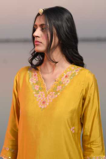 Shop_Tatwa_Yellow Silk Embroidery V-neck Hand Kurta Set _Online_at_Aza_Fashions