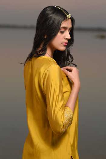 Buy_Tatwa_Yellow Silk Embroidery, Sequins, Zari Notched Neck Hand Katan Kurta And Pant Set _Online_at_Aza_Fashions