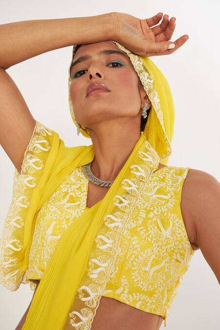 Asaga Yellow Silk, Georgette, Linen Embroidery V-neck Olivia Pre-draped Saree Set at Aza Fashions Asaga_Yellow Silk, Georgette, Linen Embroidery V-neck Olivia Pre-draped Saree Set _at_Aza_Fashions