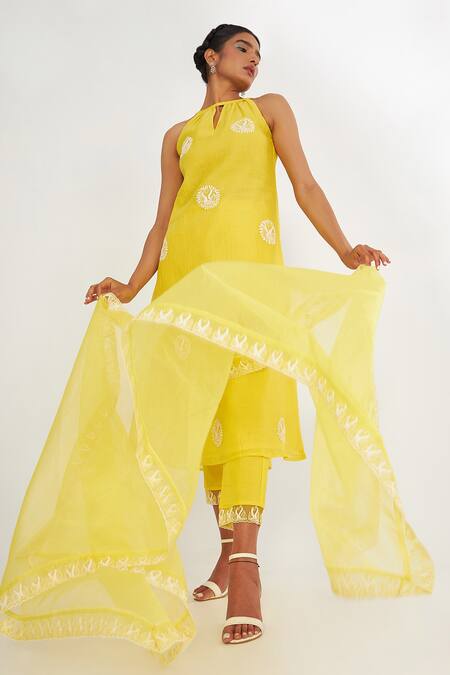 Buy Asaga Yellow Silk, Organza, Muslin Embroidery Round Neck Ava Kurta Set Online at Aza Fashions Buy_Asaga_Yellow Silk, Organza, Muslin Embroidery Round Neck Ava Kurta Set _Online_at_Aza_Fashions