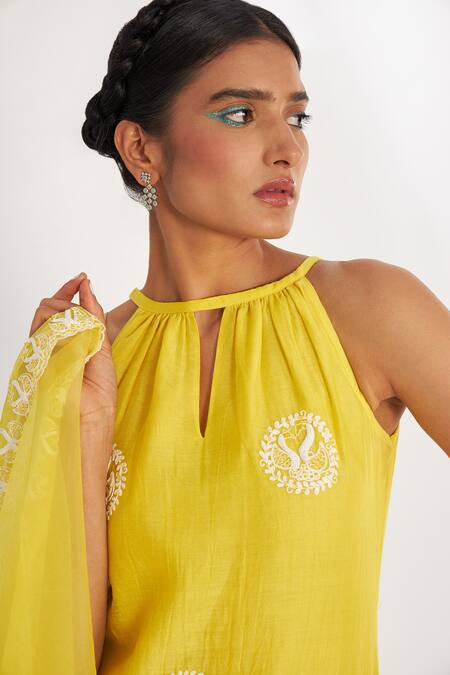 Shop Asaga Yellow Silk, Organza, Muslin Embroidery Round Neck Ava Kurta Set Online at Aza Fashions Shop_Asaga_Yellow Silk, Organza, Muslin Embroidery Round Neck Ava Kurta Set _Online_at_Aza_Fashions