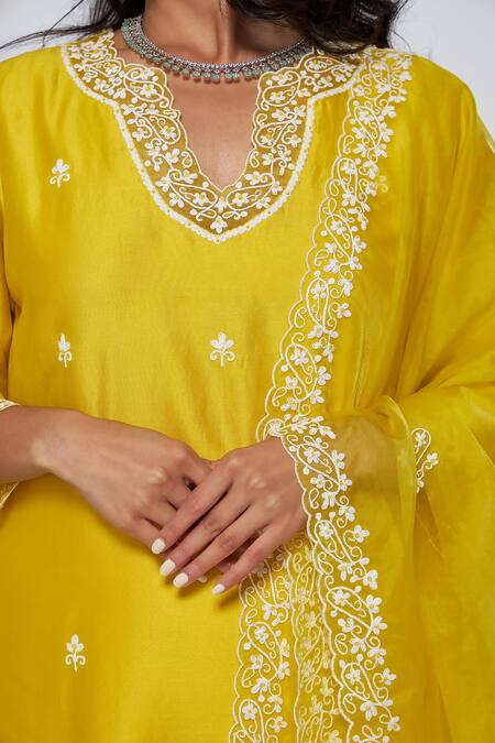 Shop Asaga Yellow Chanderi, Muslin, Organza Embroidery V-neck Iris Floral Kurta Set Online at Aza Fashions Shop_Asaga_Yellow Chanderi, Muslin, Organza Embroidery V-neck Iris Floral Kurta Set _Online_at_Aza_Fashions