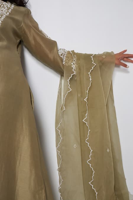 Shop Asaga Brown Chanderi, Muslin, Organza Embroidery V-neck Caily Floral Kurta Set Online at Aza Fashions Shop_Asaga_Brown Chanderi, Muslin, Organza Embroidery V-neck Caily Floral Kurta Set _Online_at_Aza_Fashions