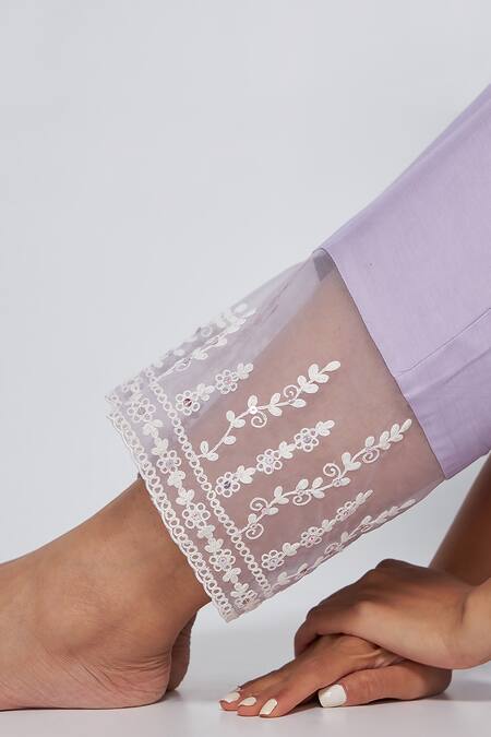 Asaga Purple Chanderi, Muslin, Organza Embroidery V-neck Alina Floral Kurta Set at Aza Fashions Asaga_Purple Chanderi, Muslin, Organza Embroidery V-neck Alina Floral Kurta Set _at_Aza_Fashions