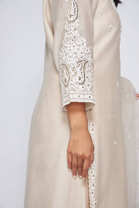 Asaga_Silver Chanderi, Muslin, Organza Embroidery Mandarin Stella Floral Kurta Set _at_Aza_Fashions