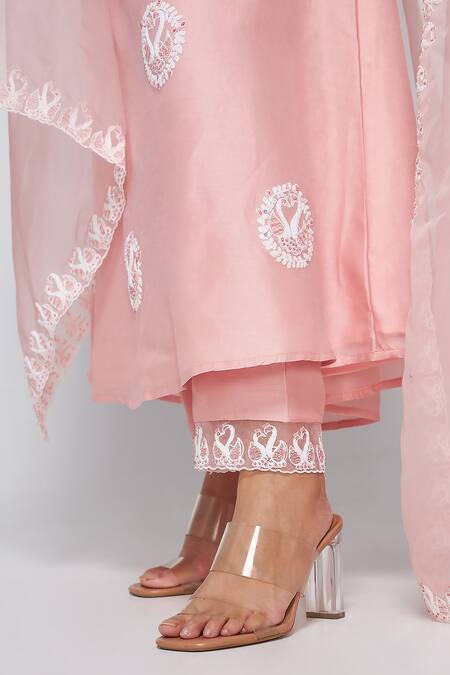 Asaga Peach Chanderi, Muslin, Organza Embroidery Round Neck Hazel Floral Kurta Set at Aza Fashions Asaga_Peach Chanderi, Muslin, Organza Embroidery Round Neck Hazel Floral Kurta Set _at_Aza_Fashions