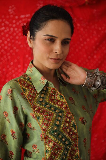 Shachi Sood Green Silk Embroidery, Sequins Shawl Neck Floral Print Shirt And Pant Set Online at Aza Fashions Shachi Sood_Green Silk Embroidery, Sequins Shawl Neck Floral Print Shirt And Pant Set _Online_at_Aza_Fashions