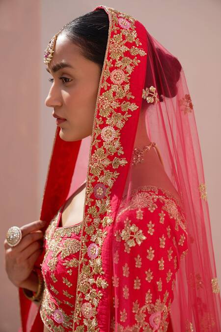 Angad Singh_Red Silk Cut Work, Sequins Plunge Flower Embroidered Raw Bridal Lehenga Set _at_Aza_Fashions