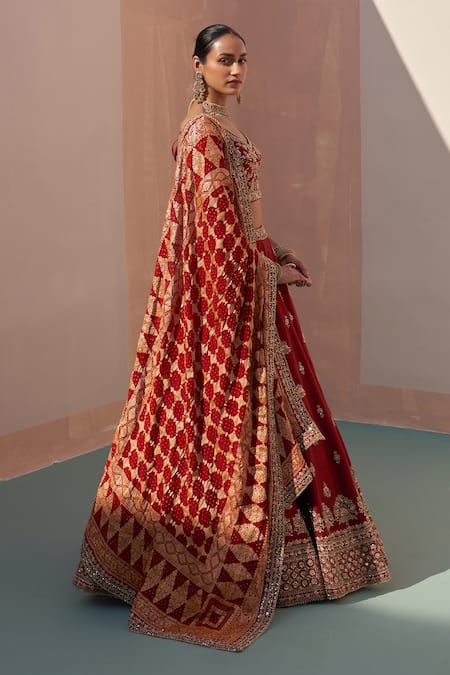 Buy Angad Singh Maroon Silk, Chiffon Sequins, Zari, Floral Zardozi Bridal Lehenga Set Online at Aza Fashions Buy_Angad Singh_Maroon Silk, Chiffon Sequins, Zari, Floral Zardozi Bridal Lehenga Set _Online_at_Aza_Fashions