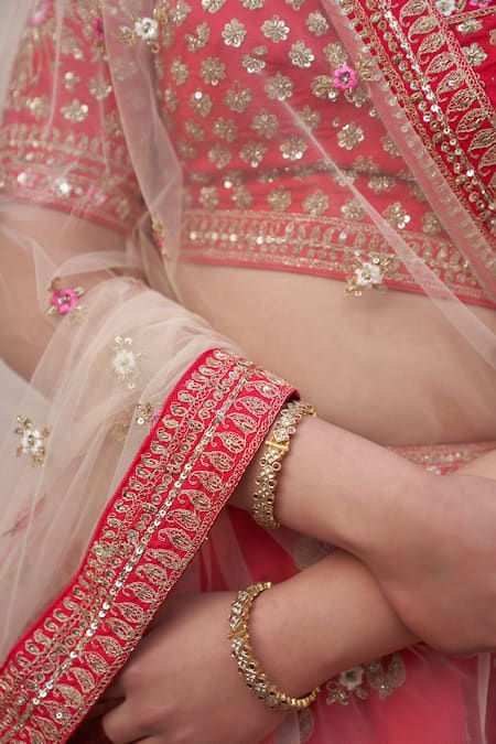 Shop Angad Singh Red Silk Embroidery, Sequins Zardozi Floral Pattern Bridal Lehenga Set Online at Aza Fashions Shop_Angad Singh_Red Silk Embroidery, Sequins Zardozi Floral Pattern Bridal Lehenga Set _Online_at_Aza_Fashions