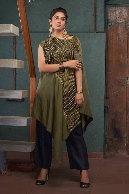 Bodhi Tree_Green Handloom Cotton, Silk, Viscose, Linen Asymmetric Checks Kurta And Pant Set _Online_at_Aza_Fashions